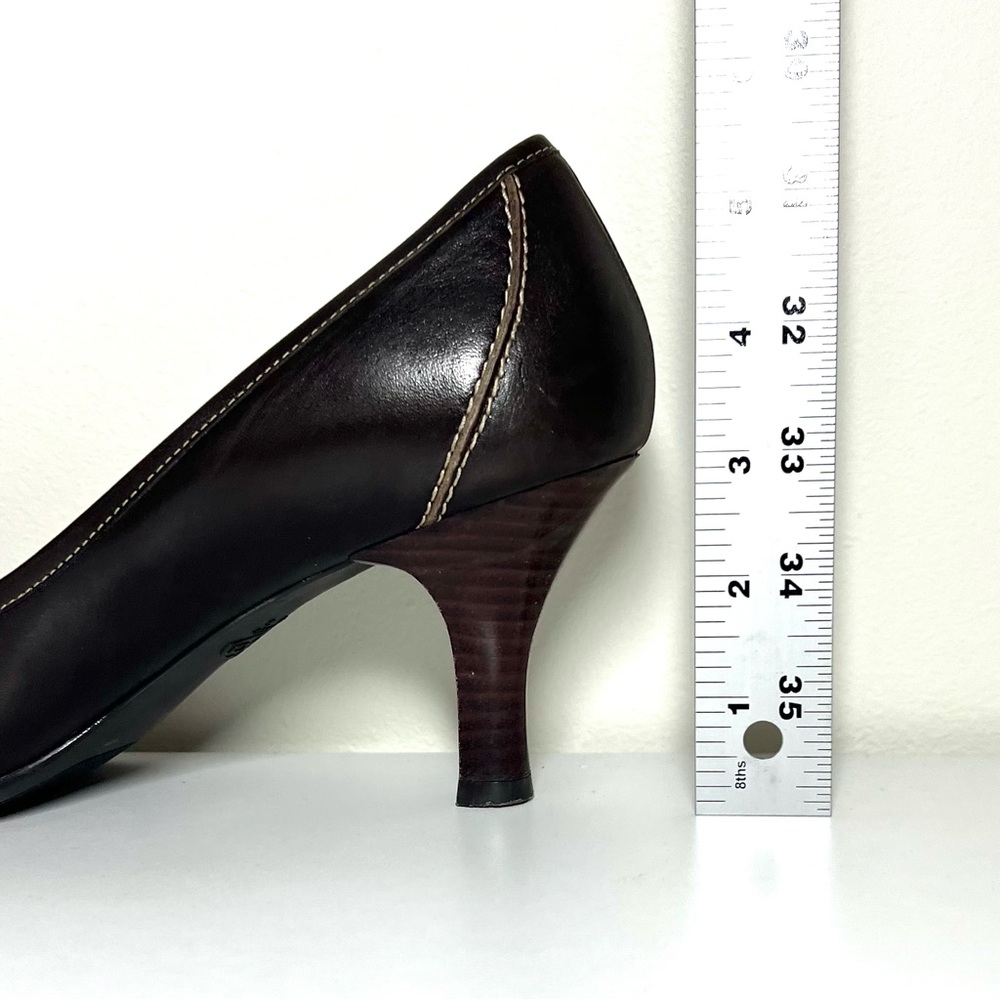 Circa Joan & David Dark Brown Leather Loafer 3” Heel With Gold Buckle Size 9 M - Picture 8 of 10
